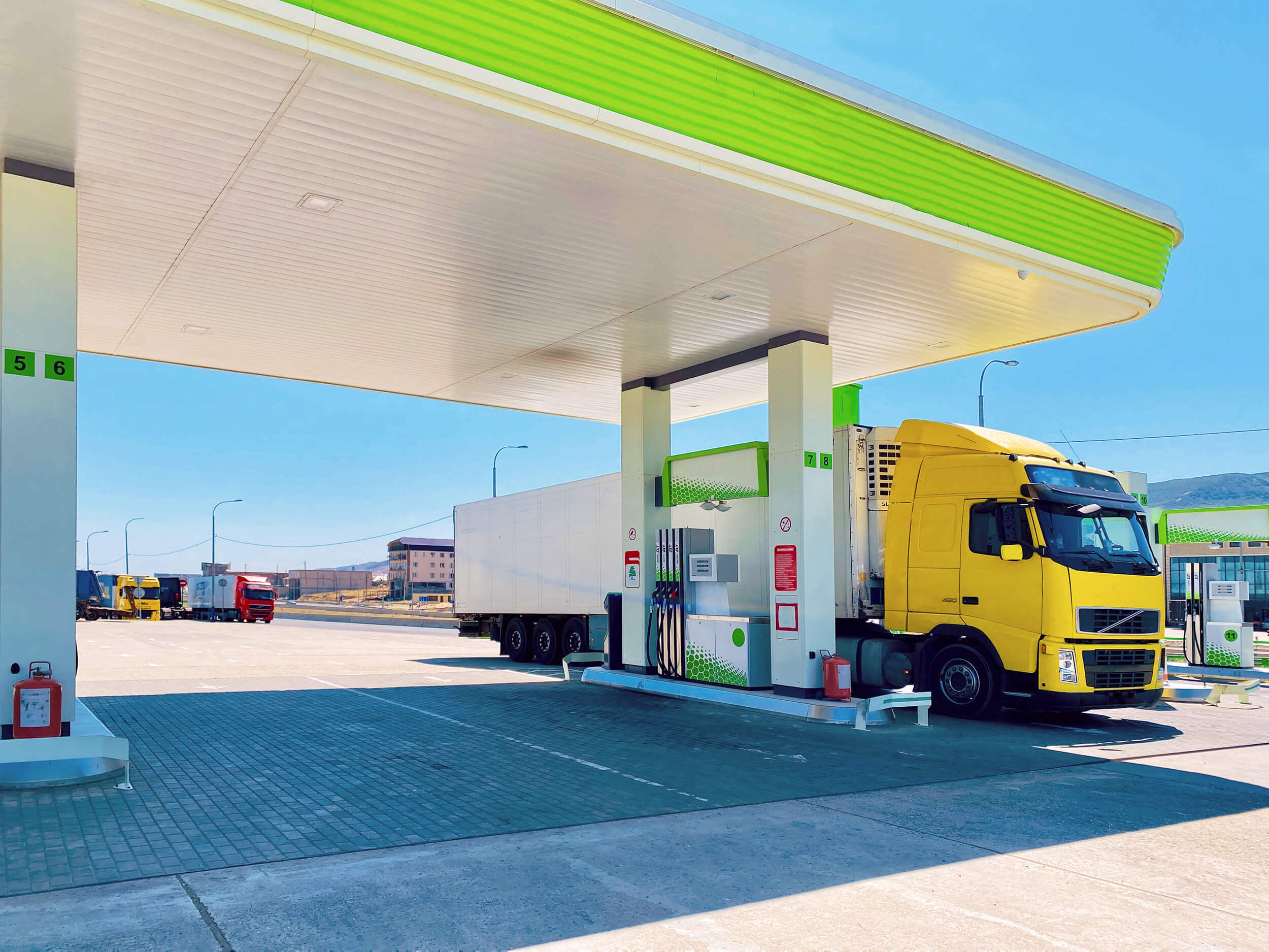 Efficient utilization of packaging waste in the network of gas stations